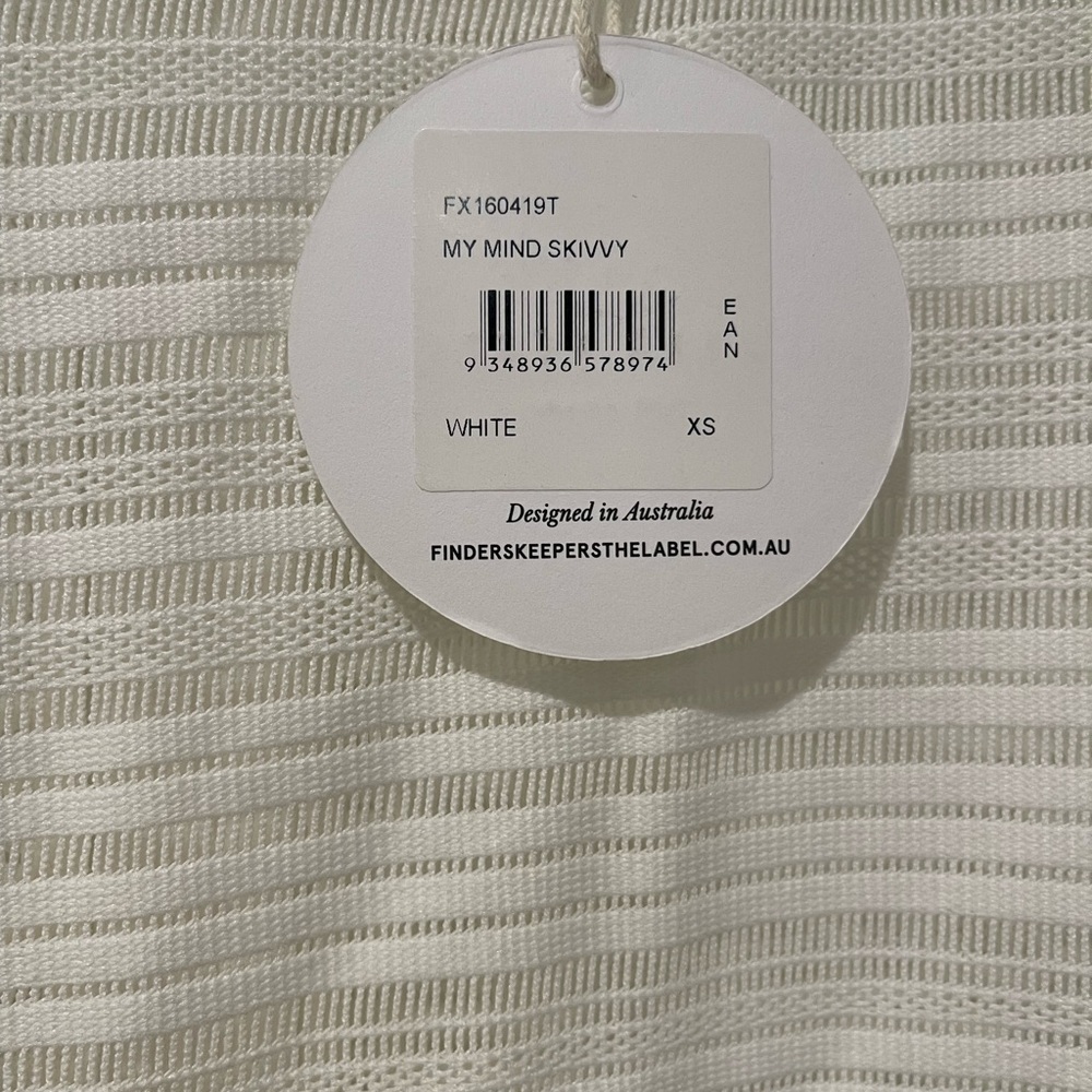 Finders Keepers White Ribbed Long Sleeve Top - Picture 3 of 3